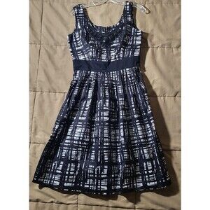 East 5th Black & White Beaded Cocktail Dress Womans Size 6